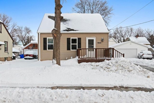 1604 N CLARK STREET, Appleton, WI 54911