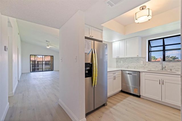 809 HAMMOCK PINE BOULEVARD, Clearwater, FL 33761