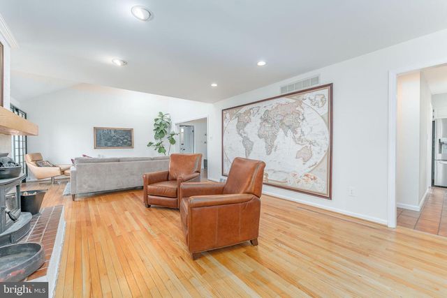 150 POPLAR RD, Newtown Square, PA 19073