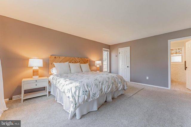 150 POPLAR RD, Newtown Square, PA 19073