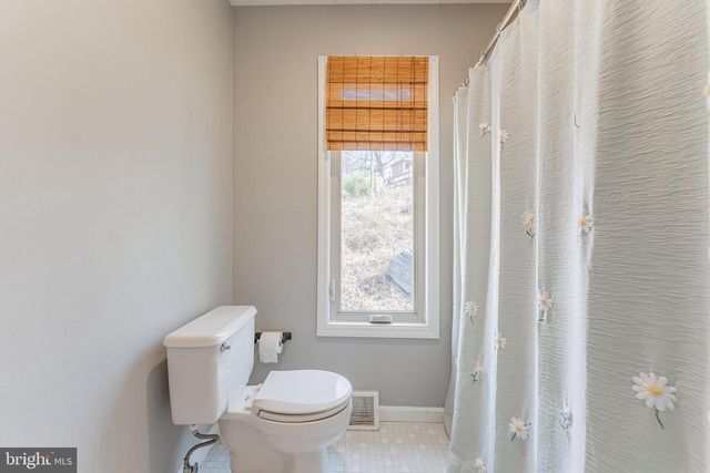 150 POPLAR RD, Newtown Square, PA 19073