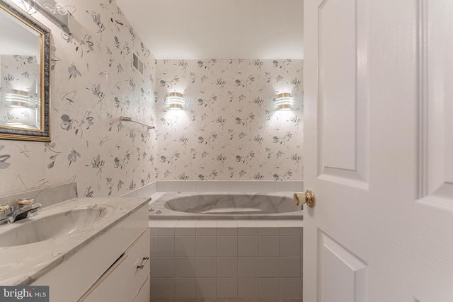 150 POPLAR RD, Newtown Square, PA 19073