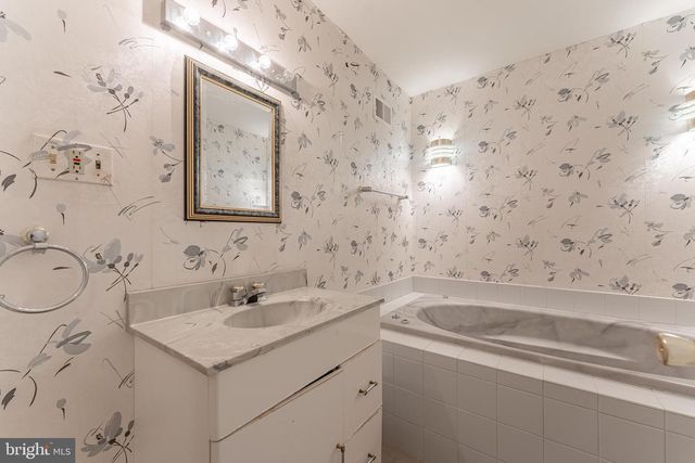 150 POPLAR RD, Newtown Square, PA 19073