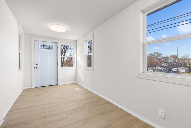 7207 Forest Hills Road, Loves Park, IL 61111