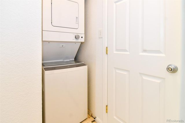 8488 Everett Way E, Arvada, CO 80005