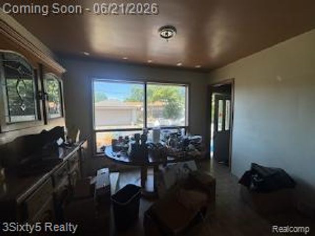 35852 Pinetree Street, Livonia, MI 48150