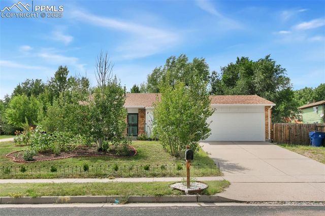 2960 Rio Vista Drive, Colorado Springs, CO 80917