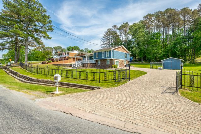 133 County Road 206, Bridgeport, AL 35740