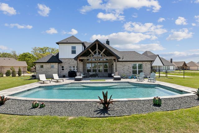 5812 W Sky Hawk Trail, Royse City, TX 75189