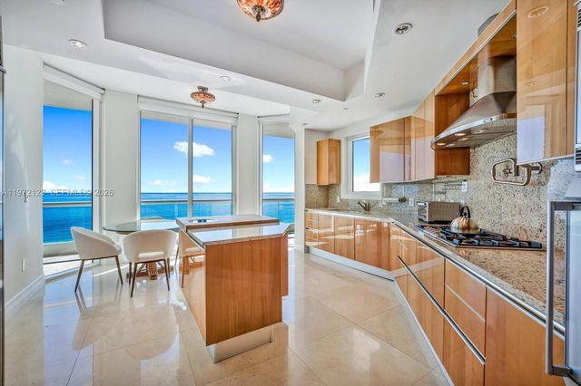 16051 Collins Ave 1202, Sunny Isles Beach, FL 33160