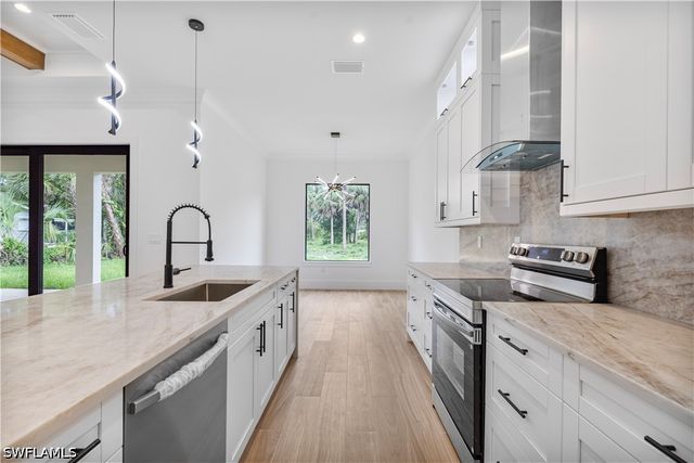 3696 18th AVE NE, Naples, FL 34120