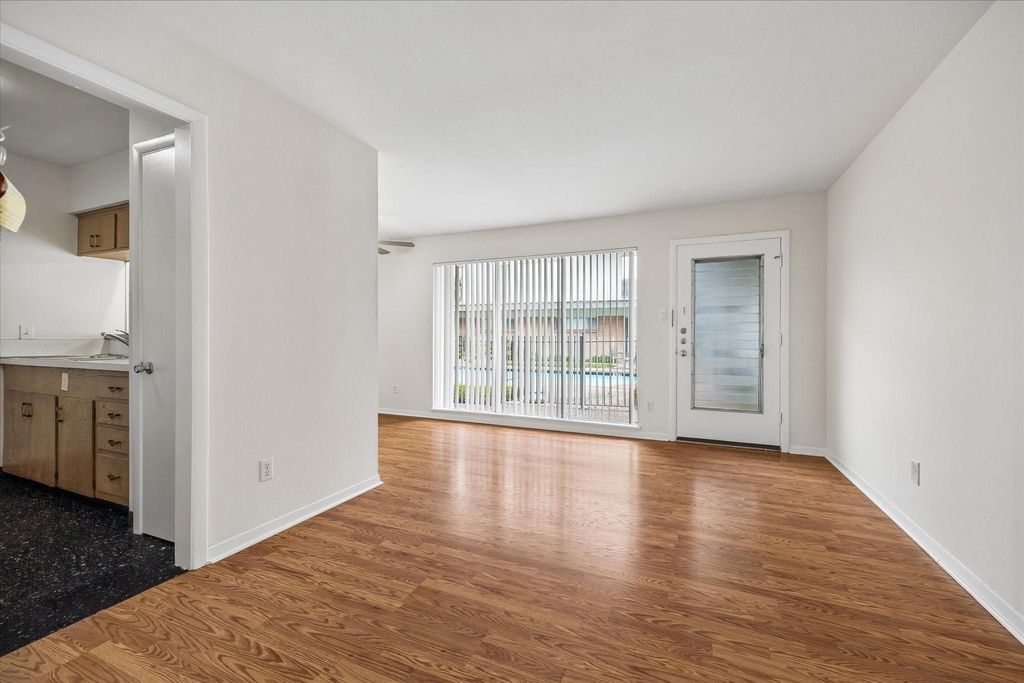 3703 Roseland Street 03, Houston, TX 77006