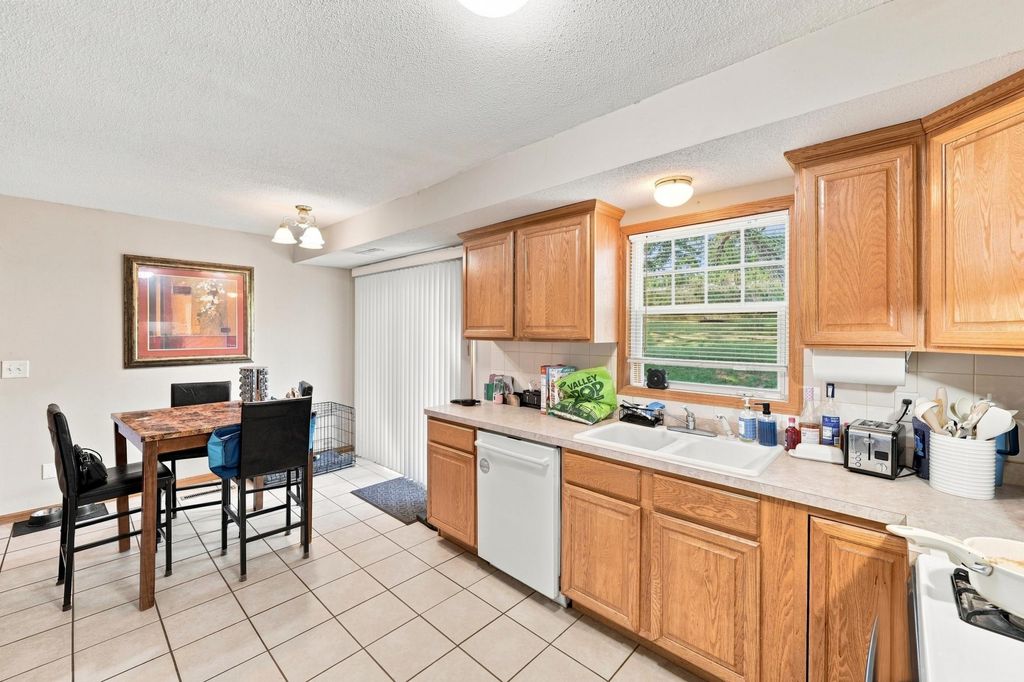 6980 Alpine Trail, Eden Prairie, MN 55346 — photo 5