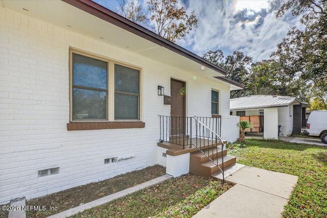 10321 E BRIARCLIFF Road, Jacksonville, FL 32218