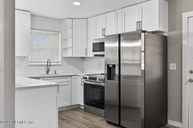 10321 E BRIARCLIFF Road, Jacksonville, FL 32218