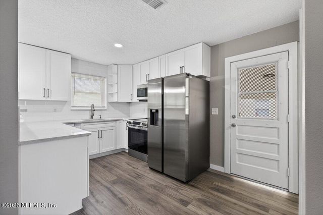 10321 E BRIARCLIFF Road, Jacksonville, FL 32218