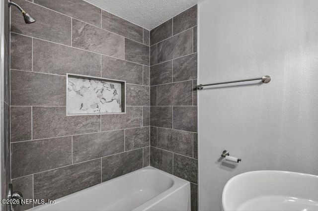 10321 E BRIARCLIFF Road, Jacksonville, FL 32218