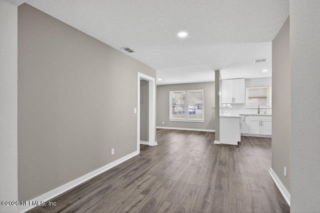 10321 E BRIARCLIFF Road, Jacksonville, FL 32218