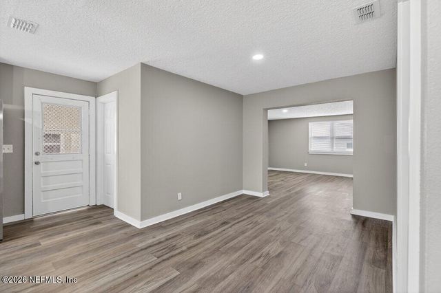 10321 E BRIARCLIFF Road, Jacksonville, FL 32218