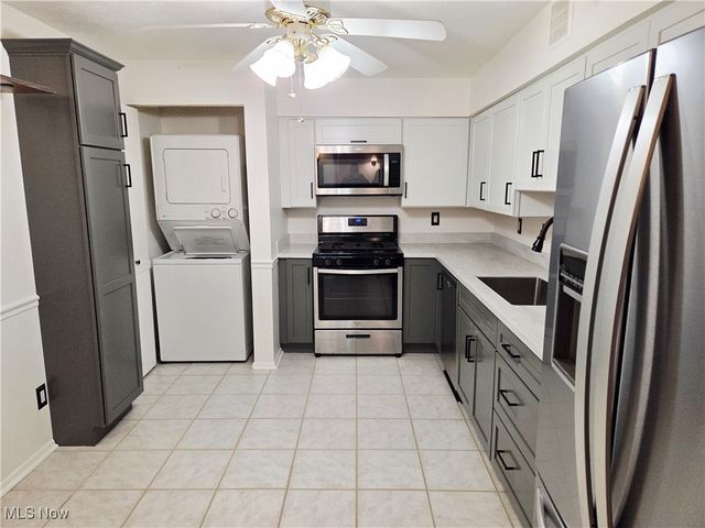 4187 Columbia Road 126, North Olmsted, OH 44070