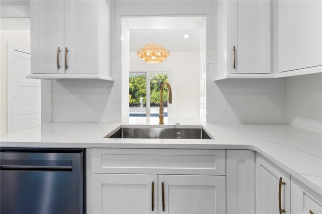 518 56TH STREET, Holmes Beach, FL 34217