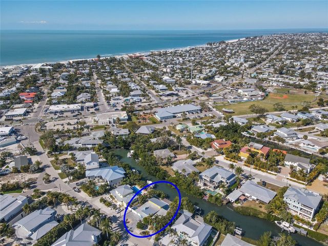 518 56TH STREET, Holmes Beach, FL 34217