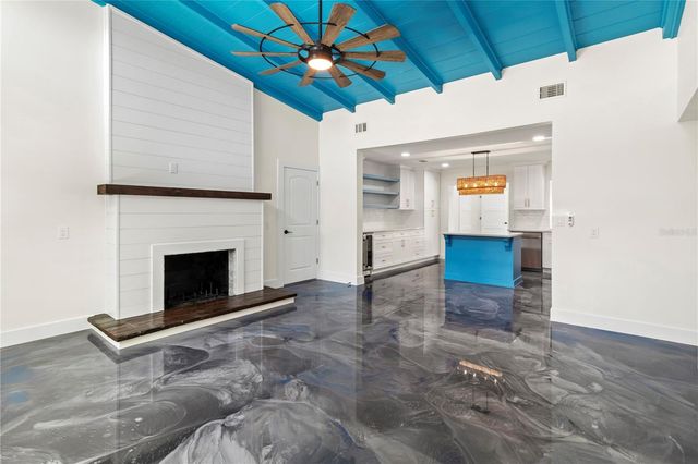 518 56TH STREET, Holmes Beach, FL 34217