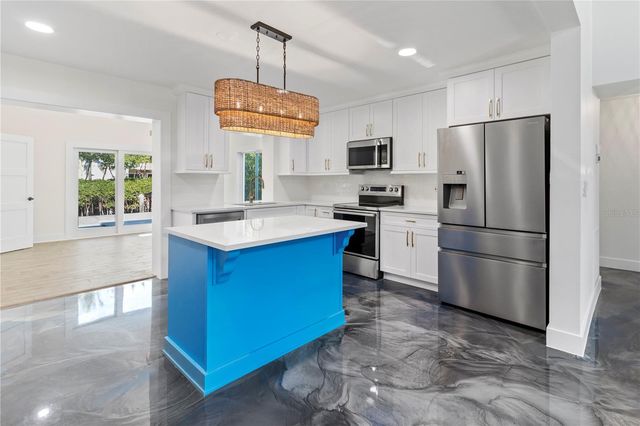 518 56TH STREET, Holmes Beach, FL 34217