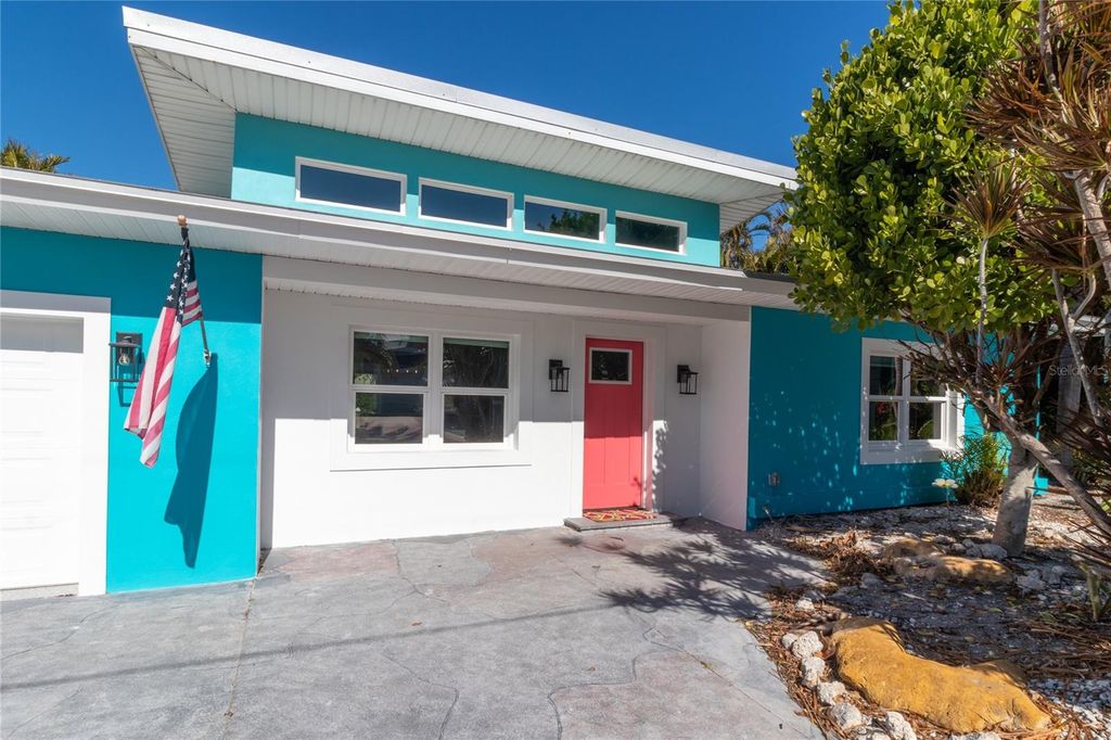 518 56TH STREET, Holmes Beach, FL 34217