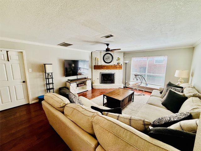 2045 Biscayne Drive, Lewisville, TX 75067