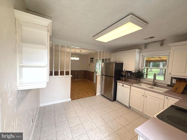 1418 SPRING AVE, Rosedale, MD 21237