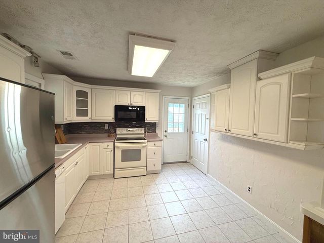 1418 SPRING AVE, Rosedale, MD 21237