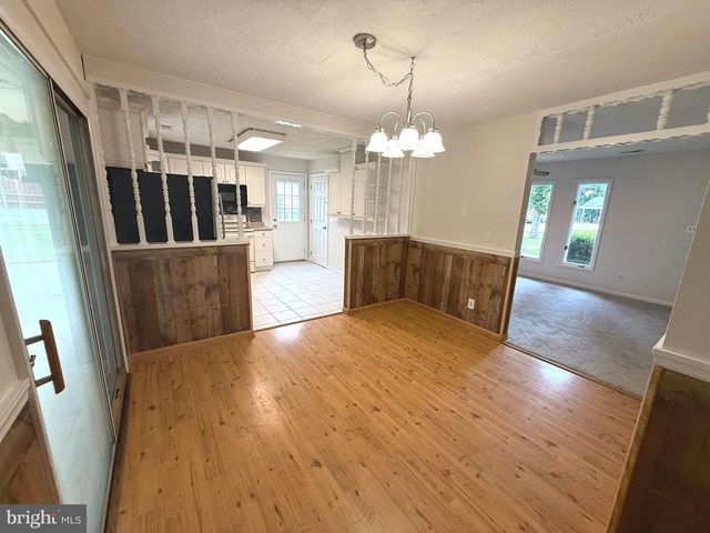 1418 SPRING AVE, Rosedale, MD 21237