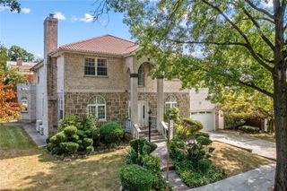 86-05 Somerset, Jamaica Estates, NY 11432