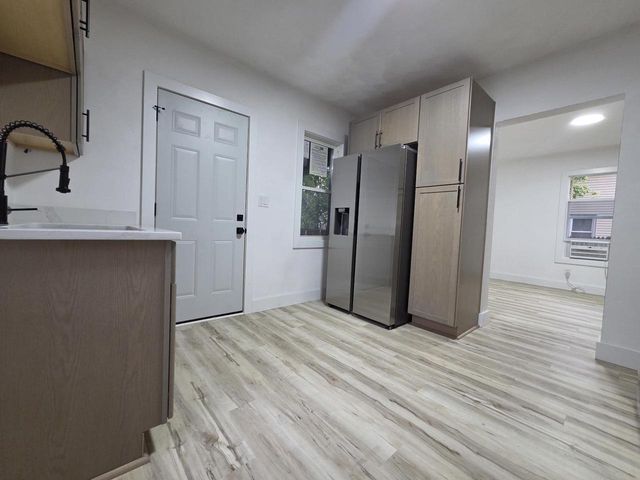 918 Gerald Avenue, Beloit, WI 53511