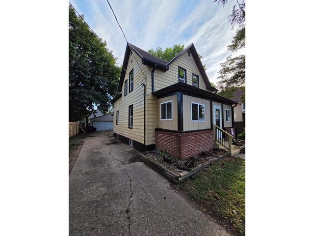 918 Gerald Avenue, Beloit, WI 53511