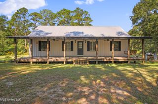 21551 John Holder Road, Moss Point, MS 39562