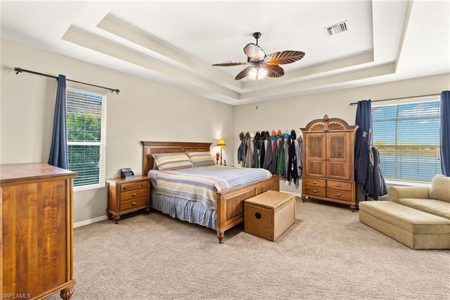 2115 Grove DR, Naples, FL 34120