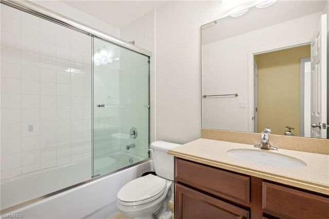 2115 Grove DR, Naples, FL 34120