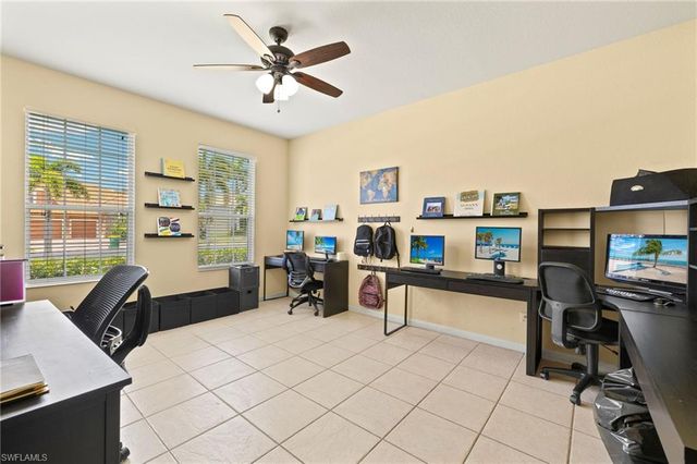 2115 Grove DR, Naples, FL 34120