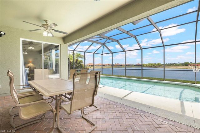 2115 Grove DR, Naples, FL 34120