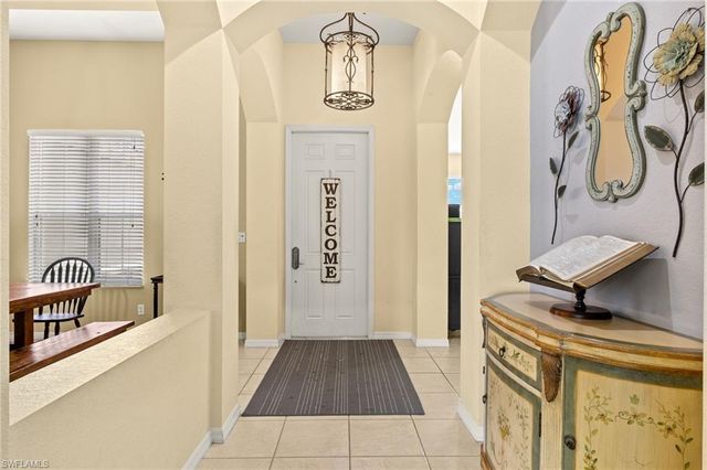 2115 Grove DR, Naples, FL 34120