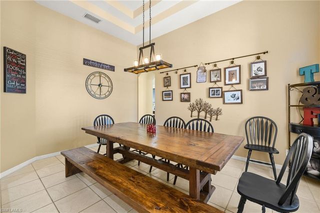 2115 Grove DR, Naples, FL 34120