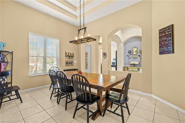 2115 Grove DR, Naples, FL 34120
