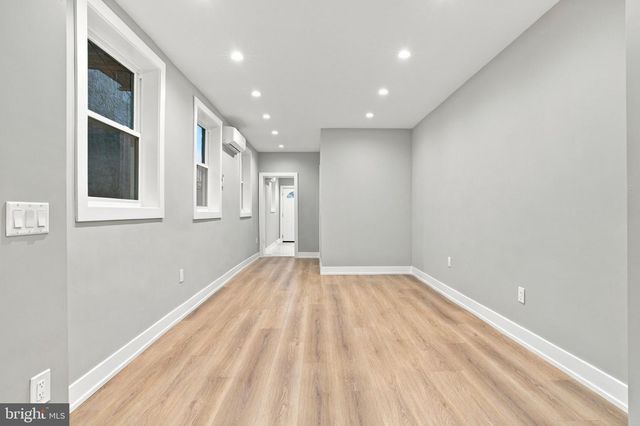 2502 E CLEARFIELD ST, Philadelphia, PA 19134