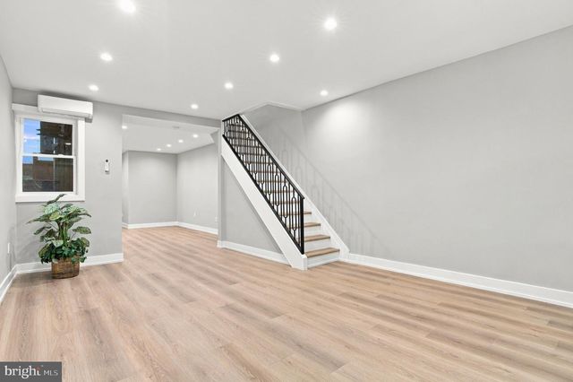 2502 E CLEARFIELD ST, Philadelphia, PA 19134