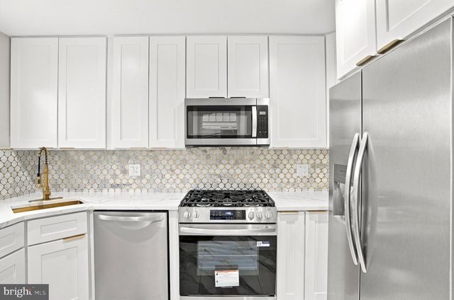 2502 E CLEARFIELD ST, Philadelphia, PA 19134