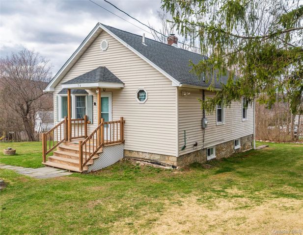 74 Clubhouse Drive, Carmel, NY 10512