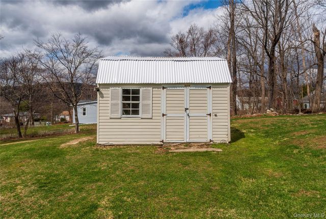 74 Clubhouse Drive, Carmel, NY 10512