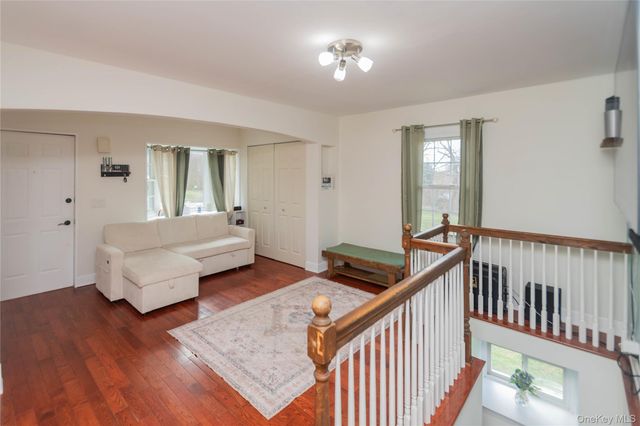 74 Clubhouse Drive, Carmel, NY 10512